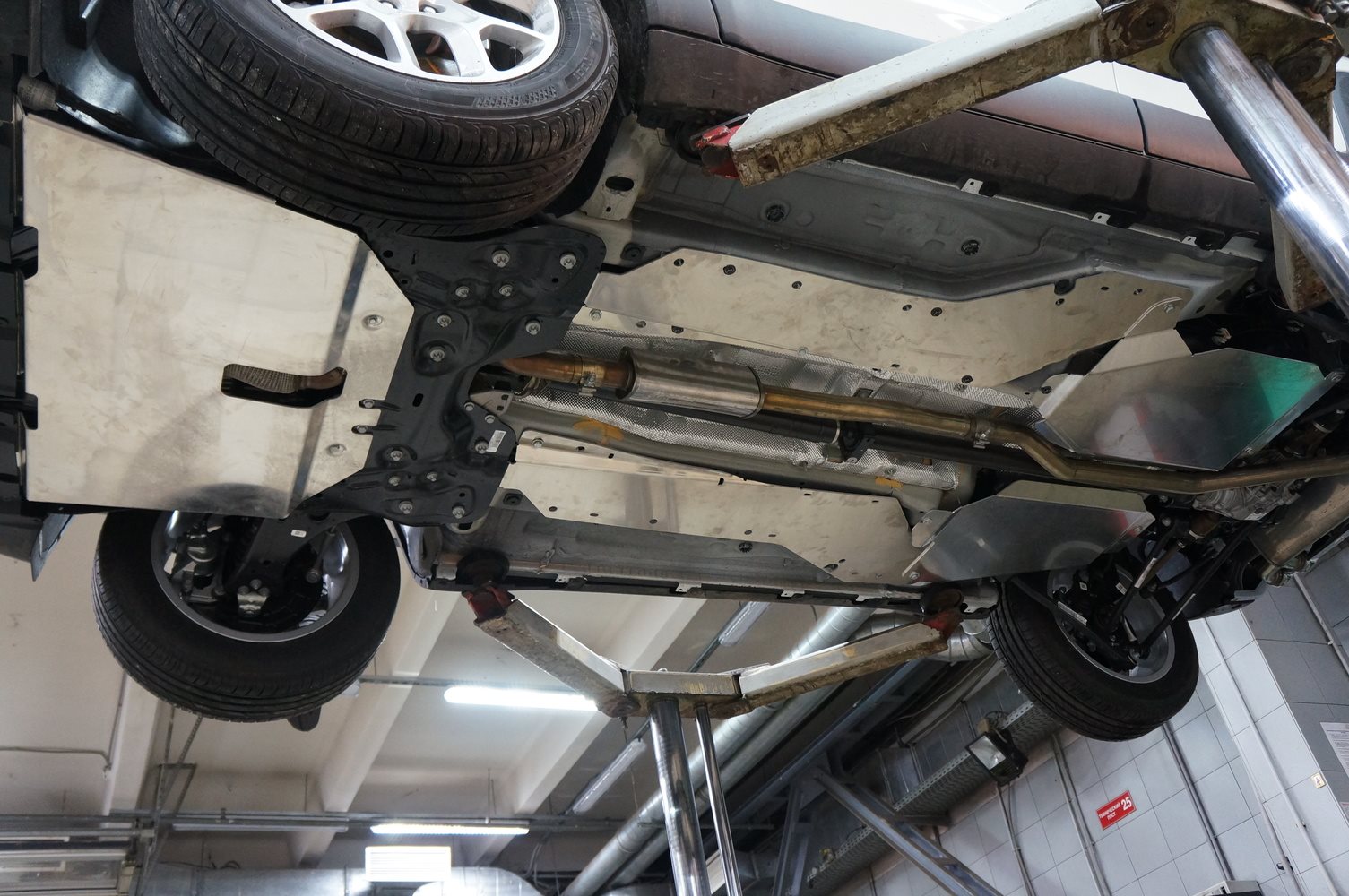 04.27ABC Защита днища JEEP Renegade,V-все,КПП-все (2014-) из 5 частей (Алюминий 4 мм) 04.27ABC Защита днища JEEP Renegade,V-все,КПП-все (2014-) из 5 частей (Алюминий 4 мм)