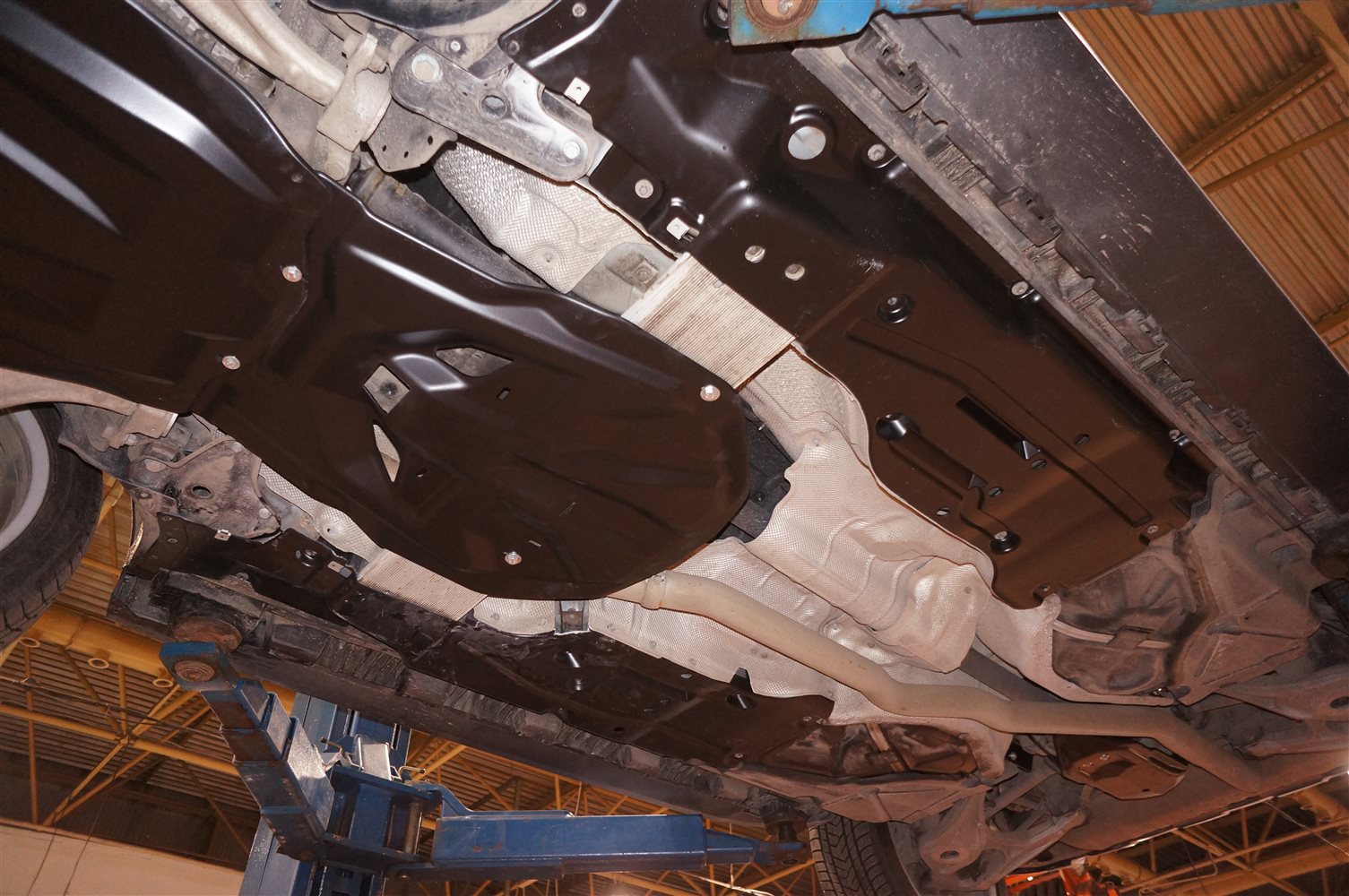 13.06k Защита днища MB  ML350, кузов 166, V-3,5; 3,0TD (2011-2015) 5частей (Композит)