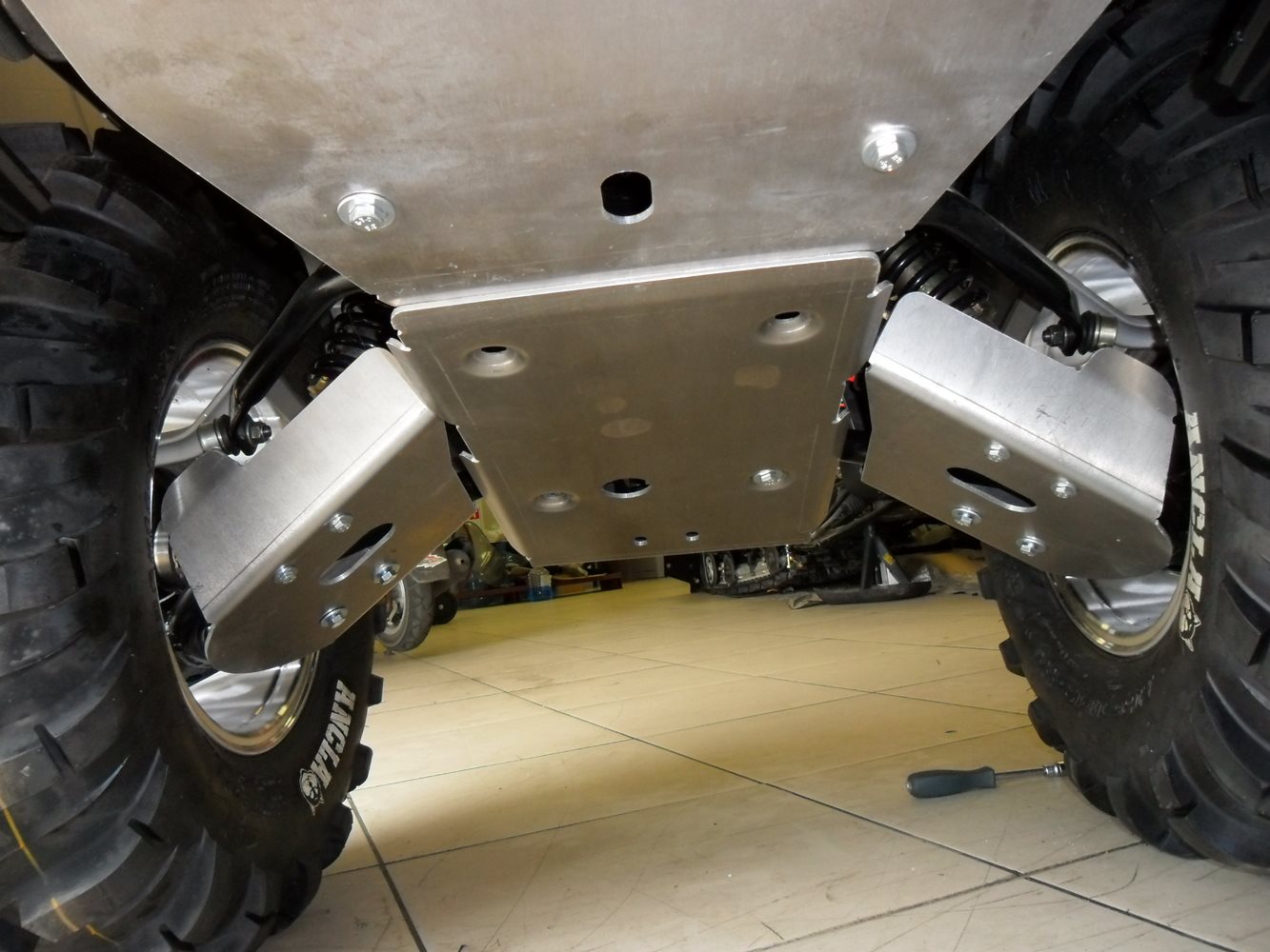 50.05ABC Защита днища, рычагов и пороги CF MOTO X5 V-500 / X6 V-600  (алюмин.)