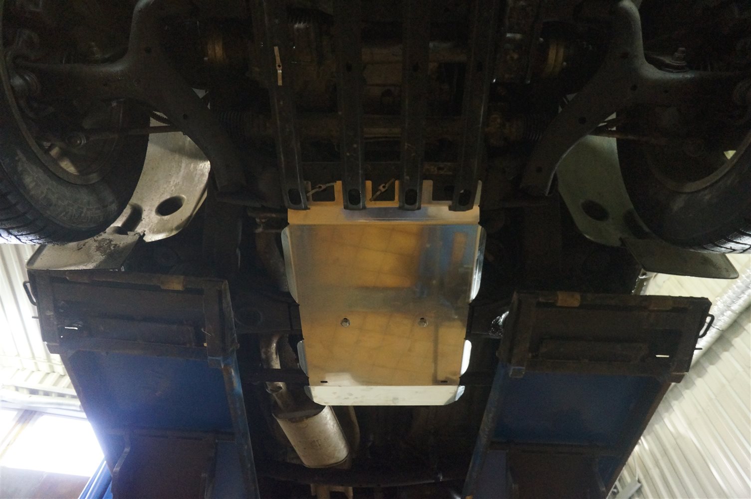 26.07ABC Защита КПП+РК VW Amarok (Амарок) V-2,0 TD,КПП-все(2009-) (Алюминий 4 мм)