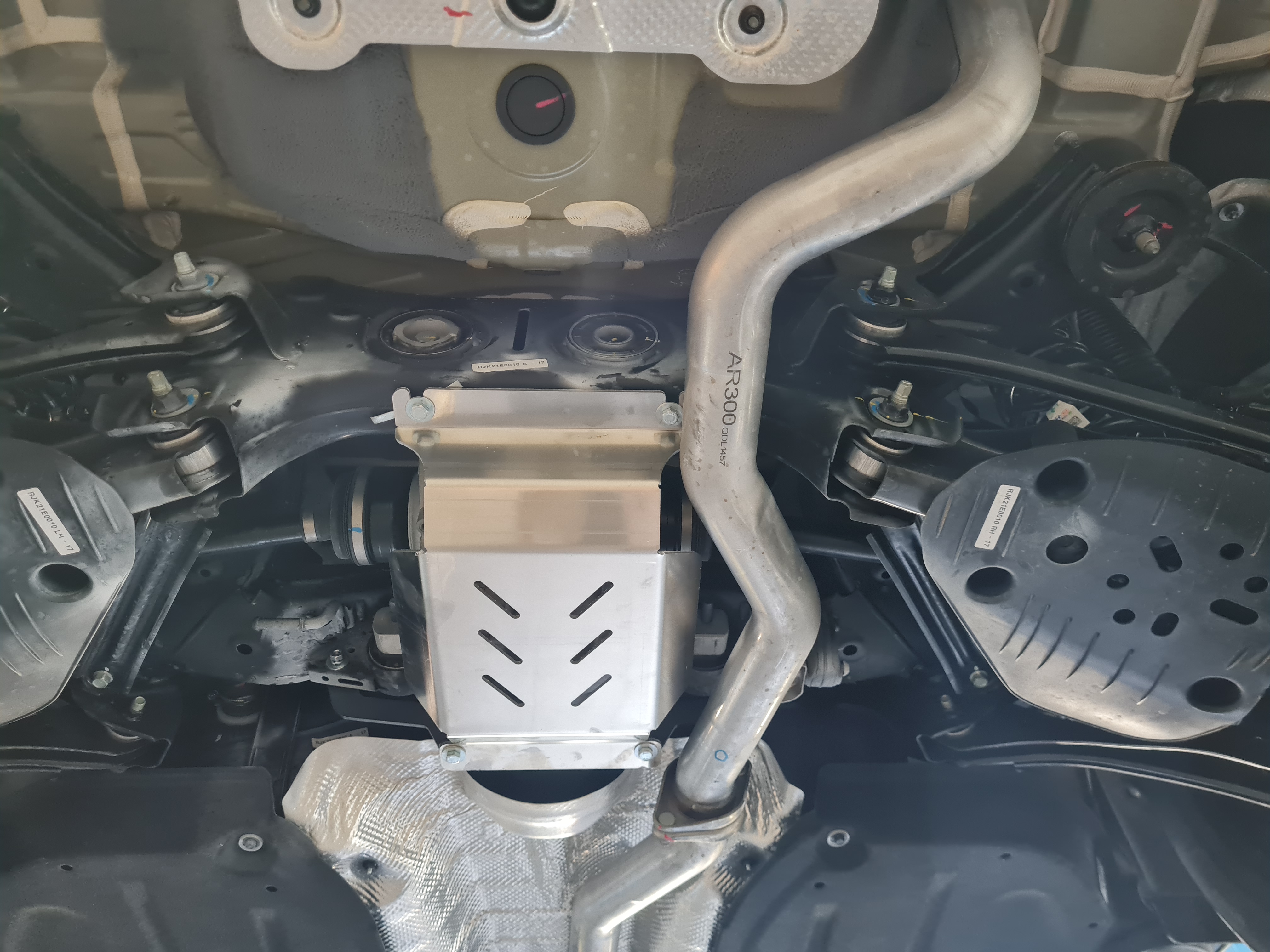 10.28ABC Защита редуктора Genesis GV70  (2020-) (алюминий 4 мм)