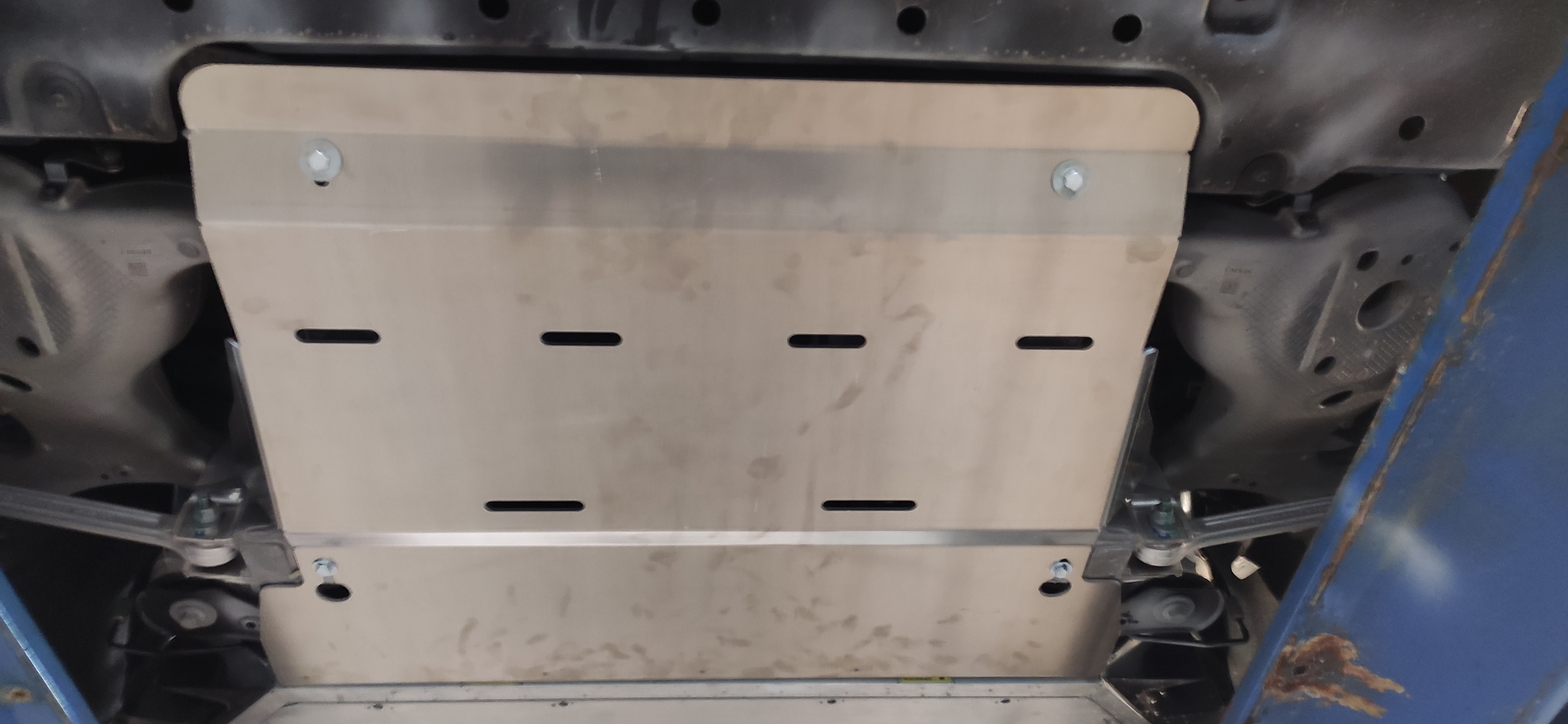 54.02ABC Защита заднего электродвигателя ZEEKR 001 (2022-2025) / ZEEKR 009 (2022-) (Алюминий 4 мм)