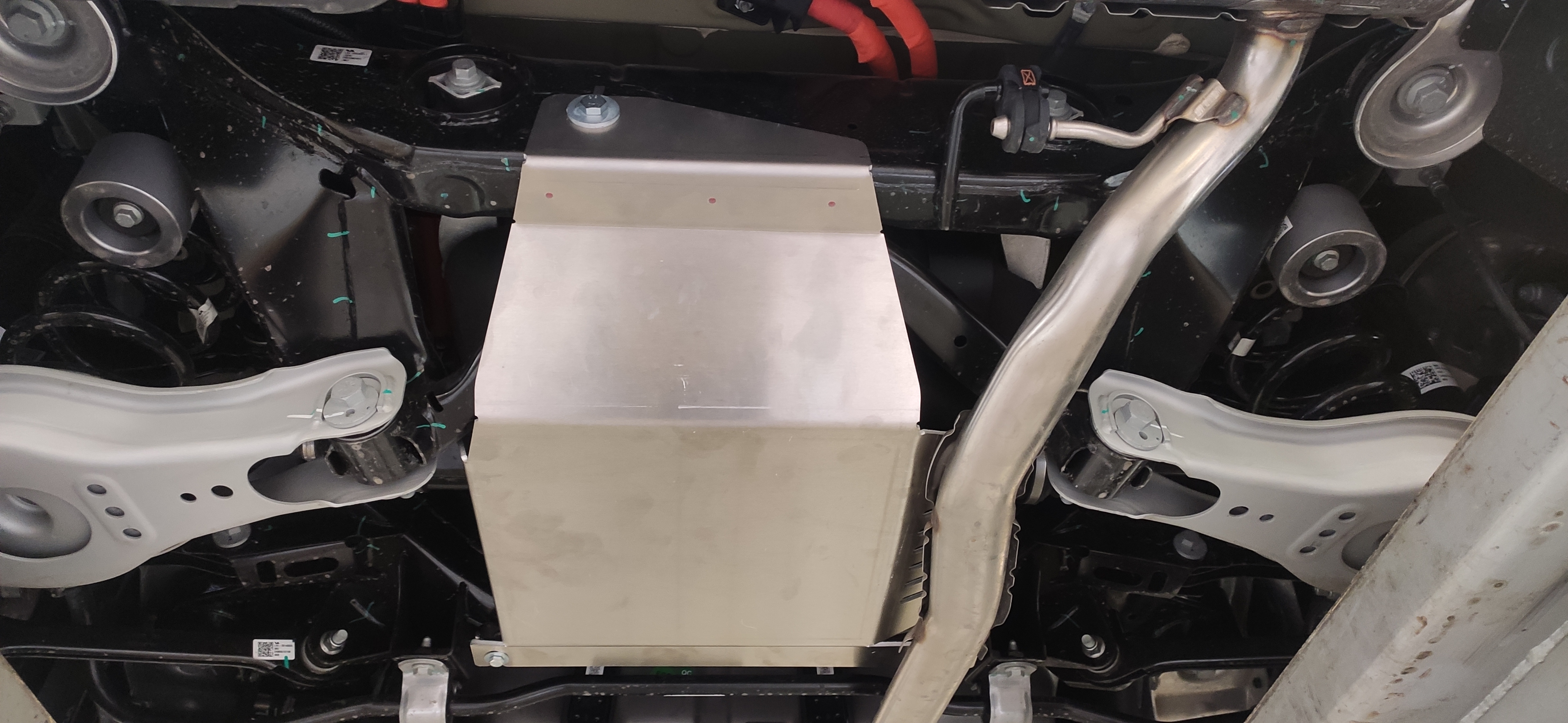 53.04ABC Защита заднего электромотора Li L6 (2024-) (Алюминий 4 мм)