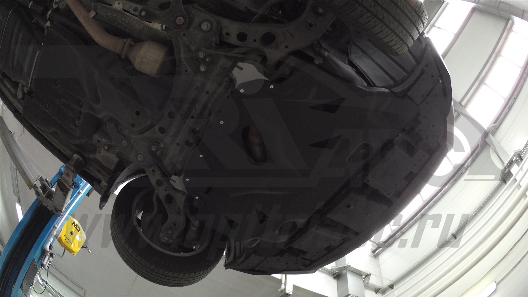 24.20k Защита картера двигателя и кпп Lexus NX, V-2.5hib,2,0; 2,0t (2014-)(композит 6 мм)