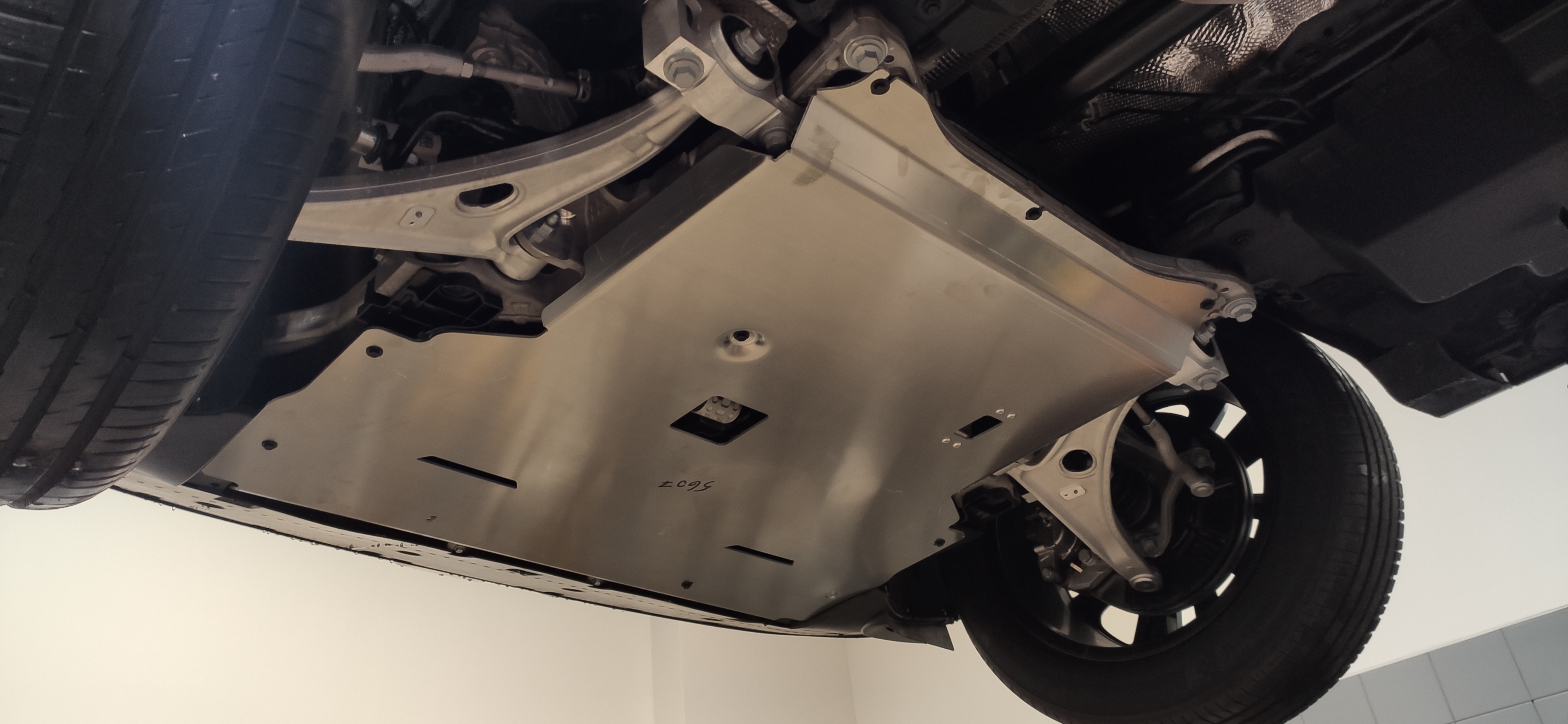 56.07ABC Защита картера двигателя и КПП HONGQI HS7 (2024-) (Алюминий 4мм) 56.07ABC Защита картера двигателя и КПП HONGQI HS7 (2024-) (Алюминий 4мм)