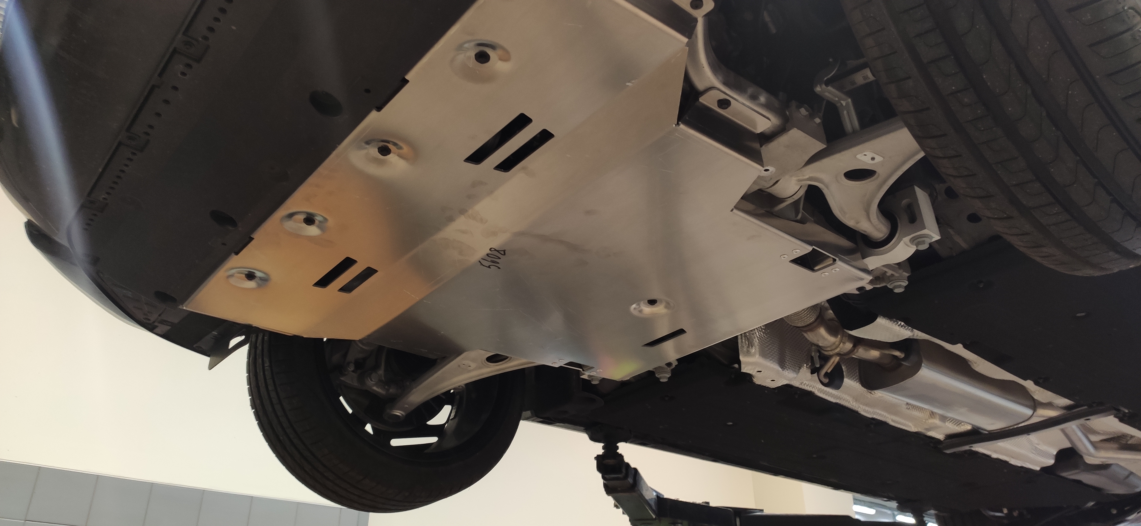 56.08ABC ЗАЩИТА КАРТЕРА ДВИГАТЕЛЯ И КПП HONGQI H6 (2023-) / HONGQI H5 (2023-) (АЛЮМИНИЙ 4ММ)