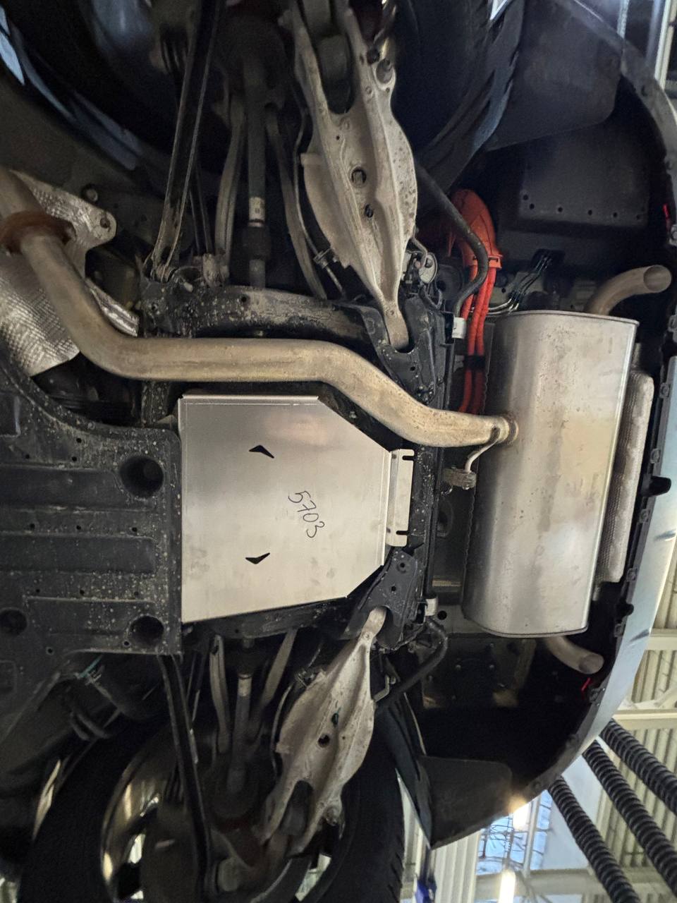 57.03ABC Защита заднего электромотора LYNK & CO 900 (2025-) (Алюминий 4 мм) 57.03ABC Защита заднего электромотора LYNK & CO 900 (2025-) (Алюминий 4 мм)